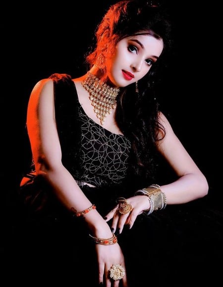 Aarohi photo 1