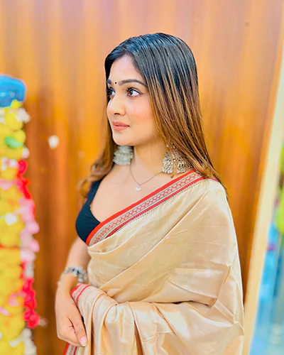 Bengali Bhabhi Escorts in Sonagachi