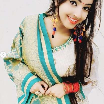 Radhika independent call girl